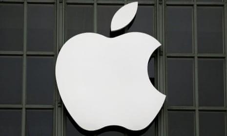 UK Gives Apple and Google Three-Month Deadline to Block Nude Images on Children's Devices
