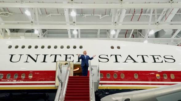 Trump Unveils Qatar-Gifted Presidential Jet, Calls It a ‘Flying White House’